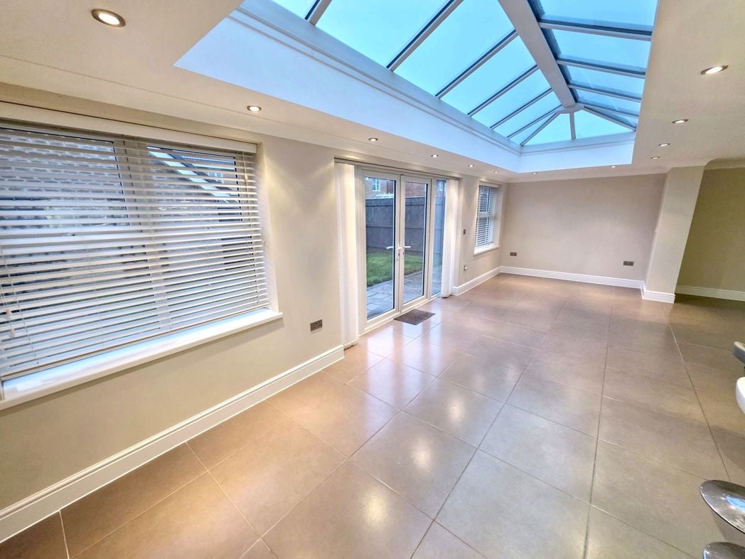 Property image 8 of 23