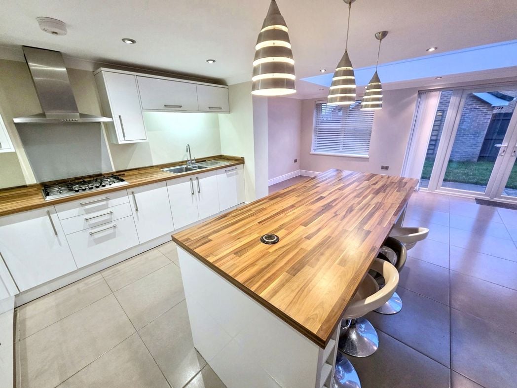Property image 2 of 23