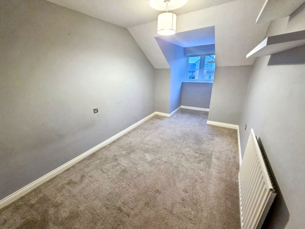 Property image 16 of 23