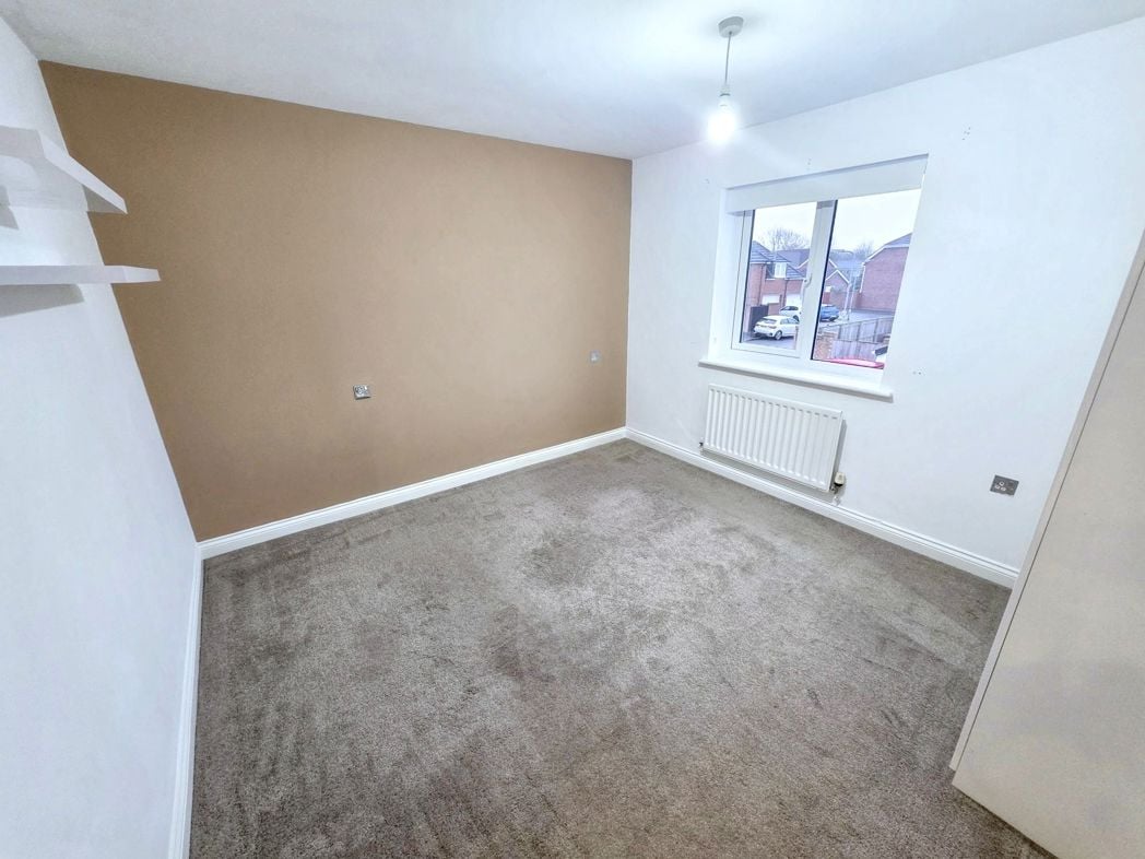 Property image 13 of 23