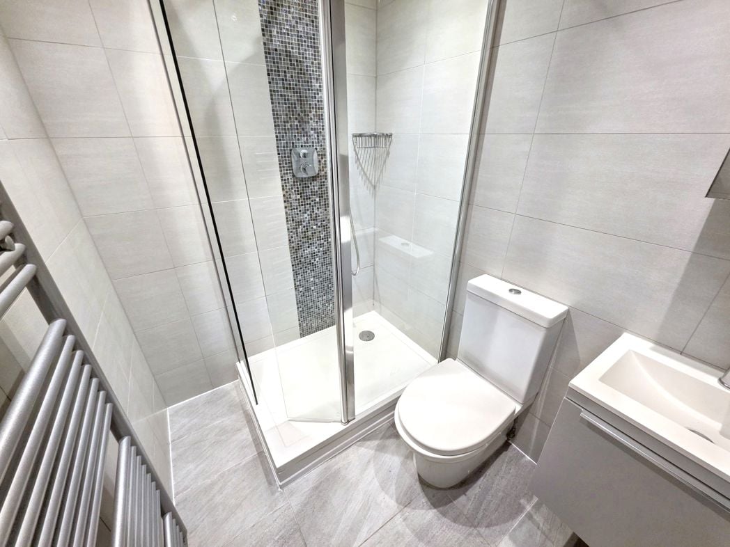 Property image 15 of 23