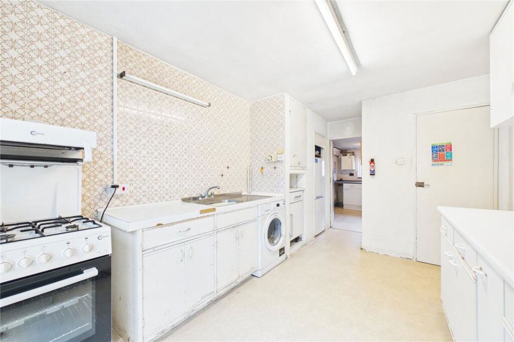 Property image 4 of 21