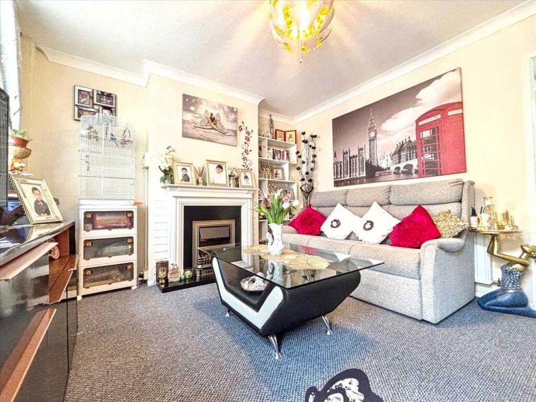 Property image 2 of 13