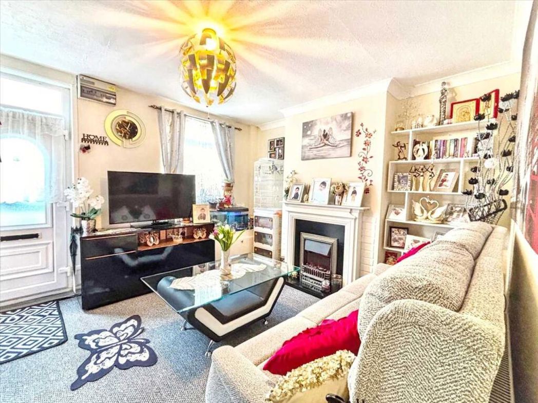 Property image 3 of 13