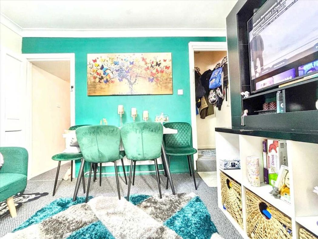 Property image 4 of 13
