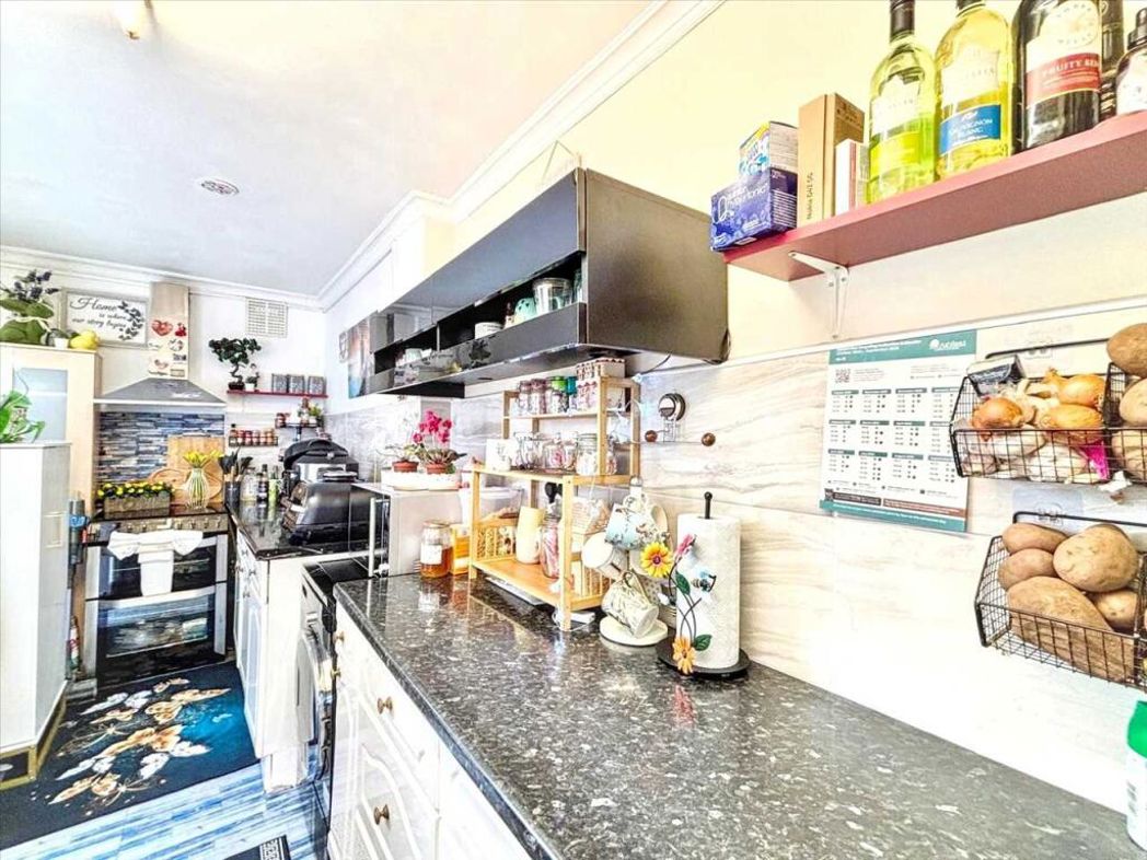 Property image 7 of 13