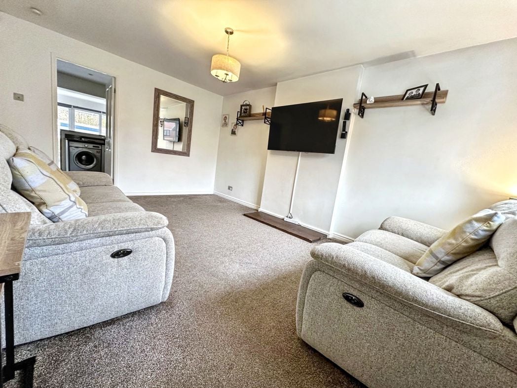 Property image 3 of 19