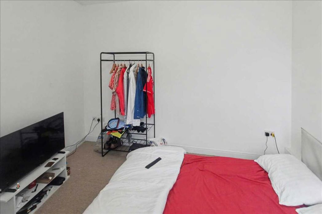 Property image 6 of 6