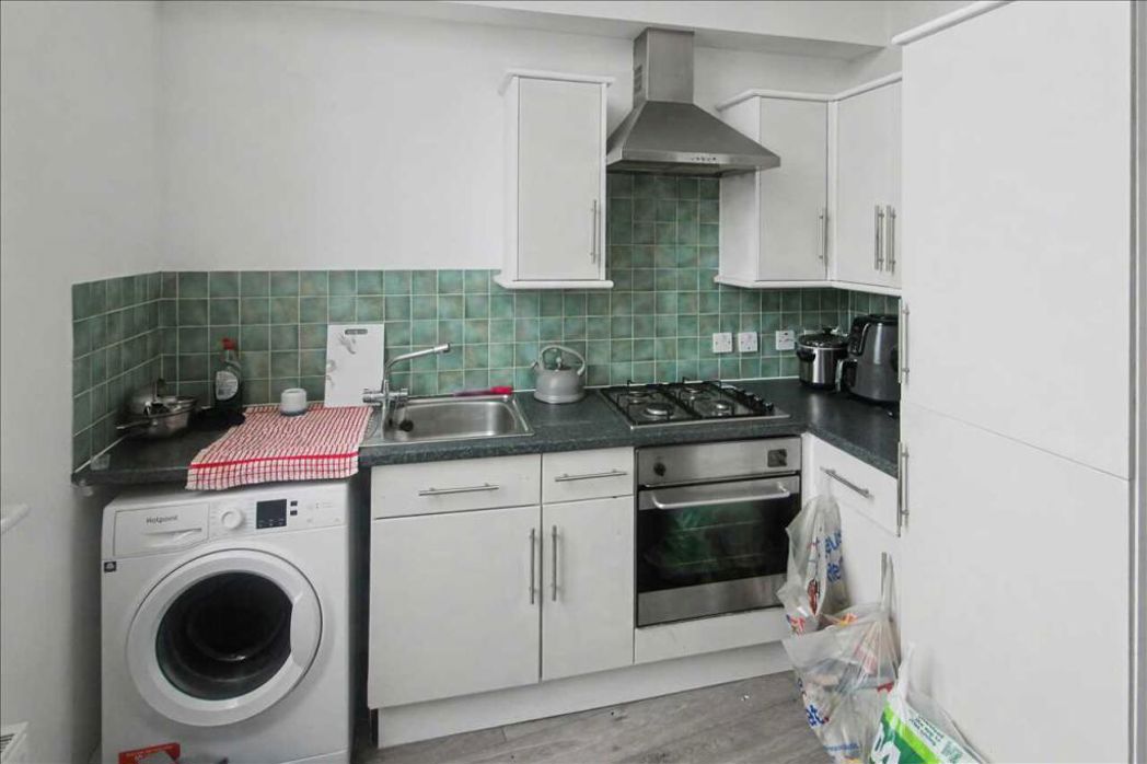 Property image 3 of 6