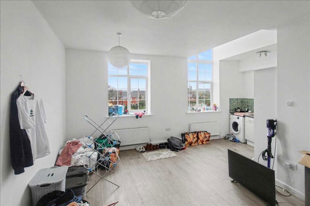Property image 2 of 6