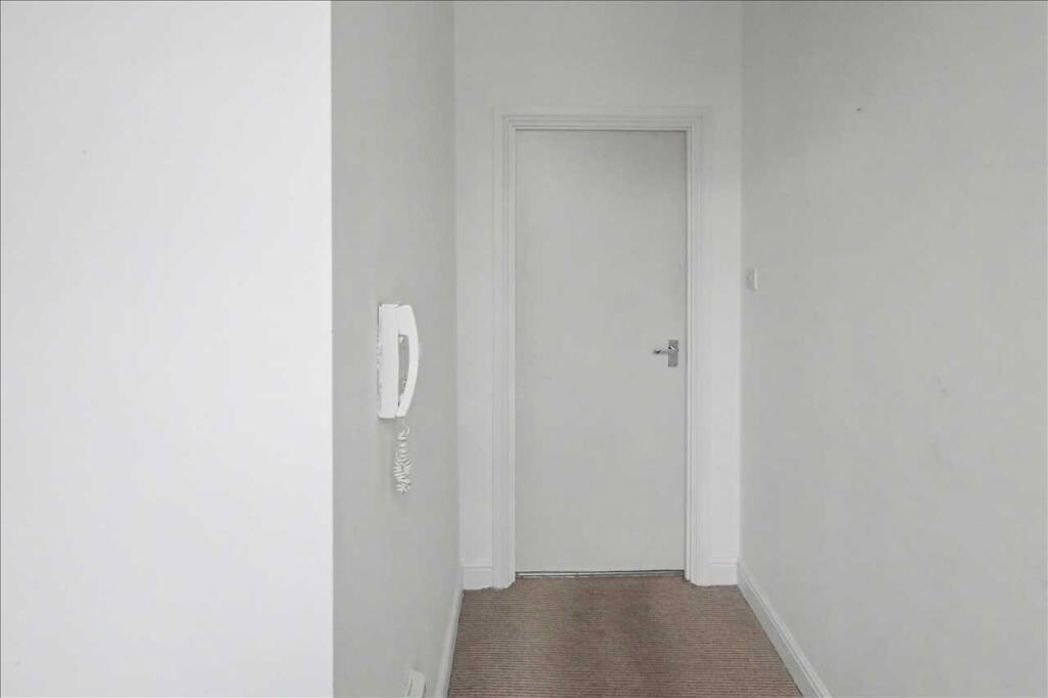 Property image 5 of 6