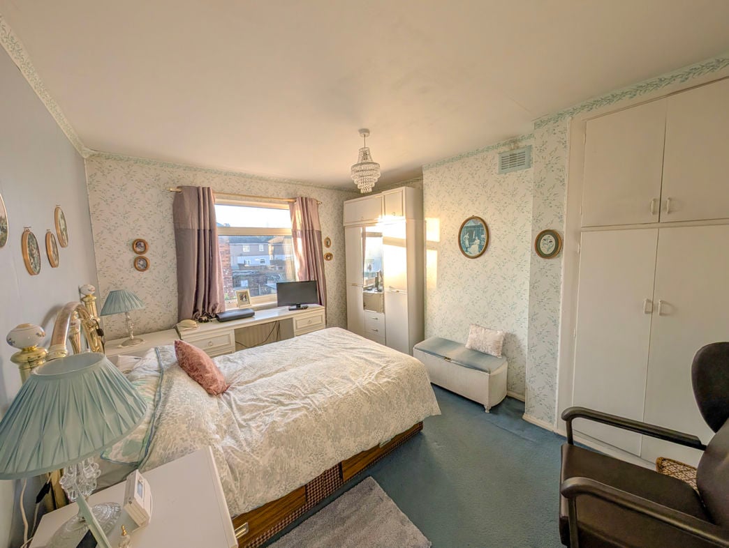 Property image 5 of 12