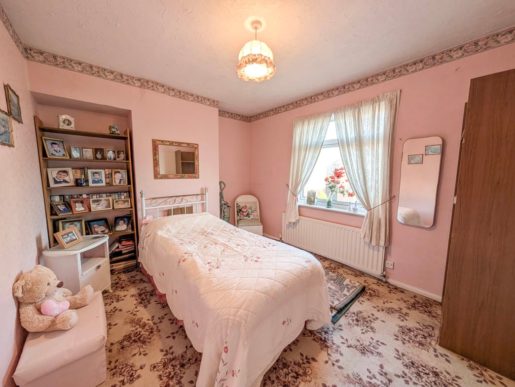 Property image 6 of 12