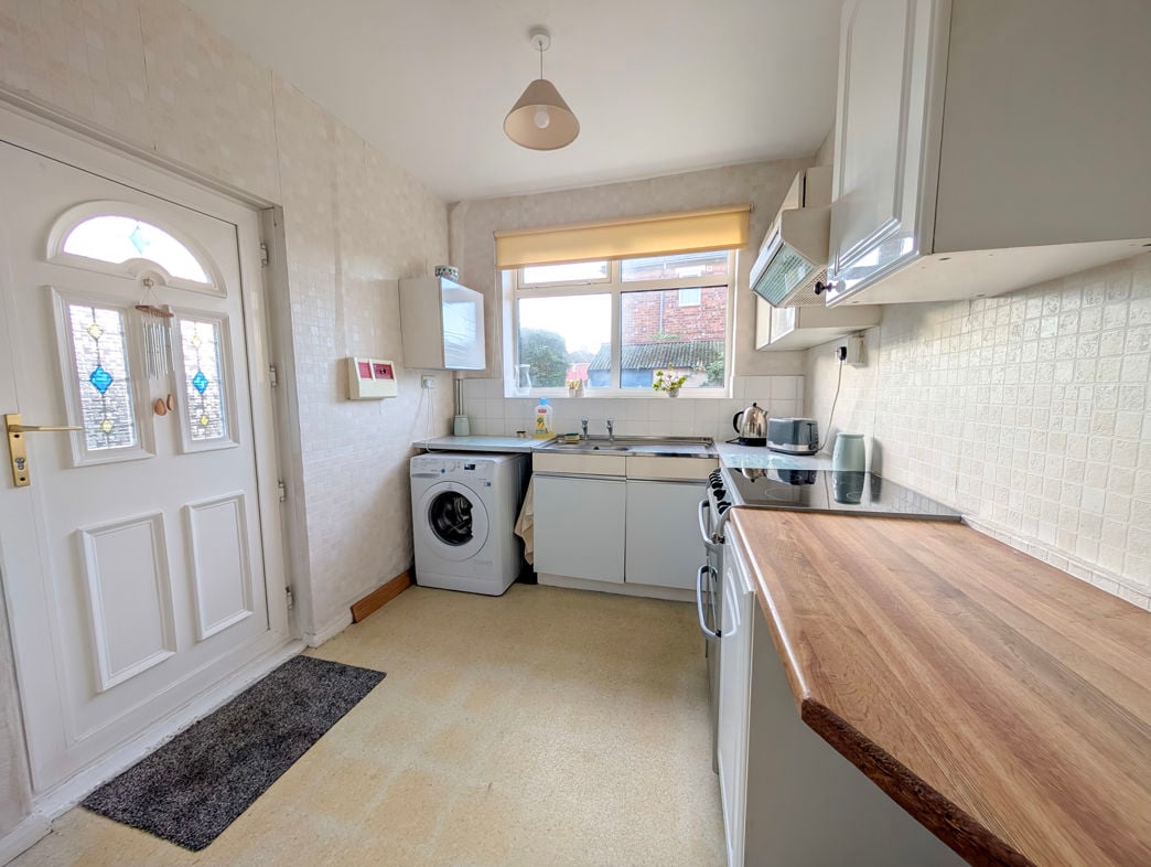 Property image 3 of 12