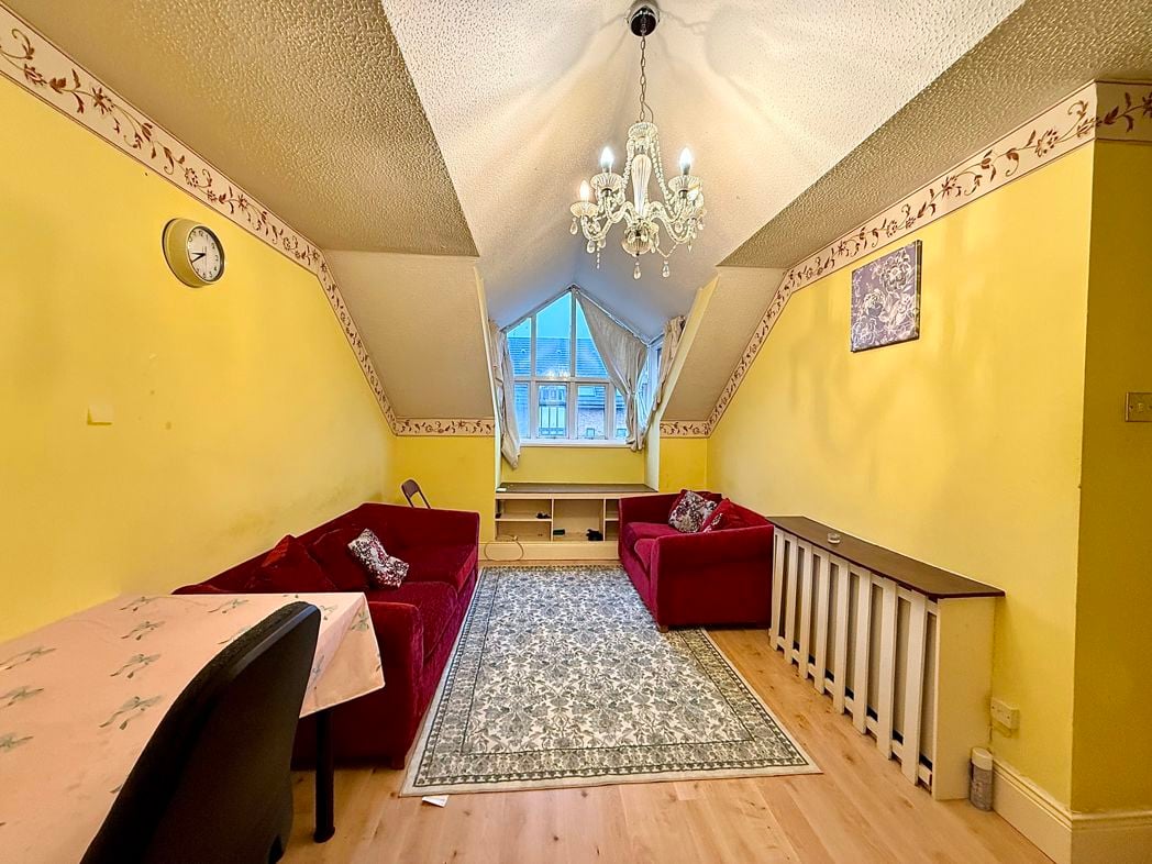 Property image 2 of 6