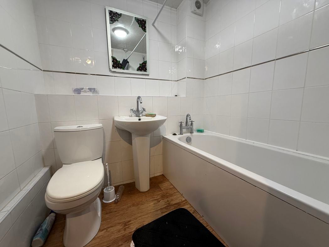Property image 4 of 6