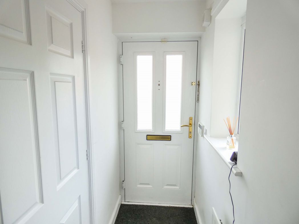 Property image 5 of 12
