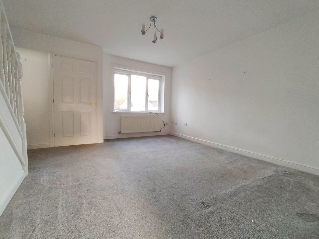 Property image 3 of 12