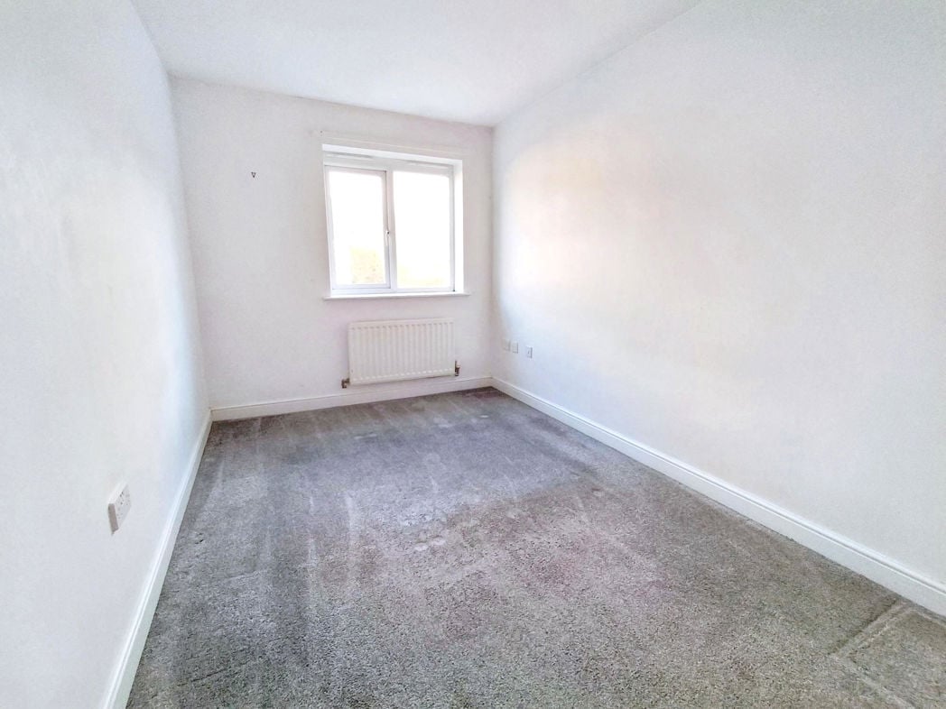 Property image 10 of 12