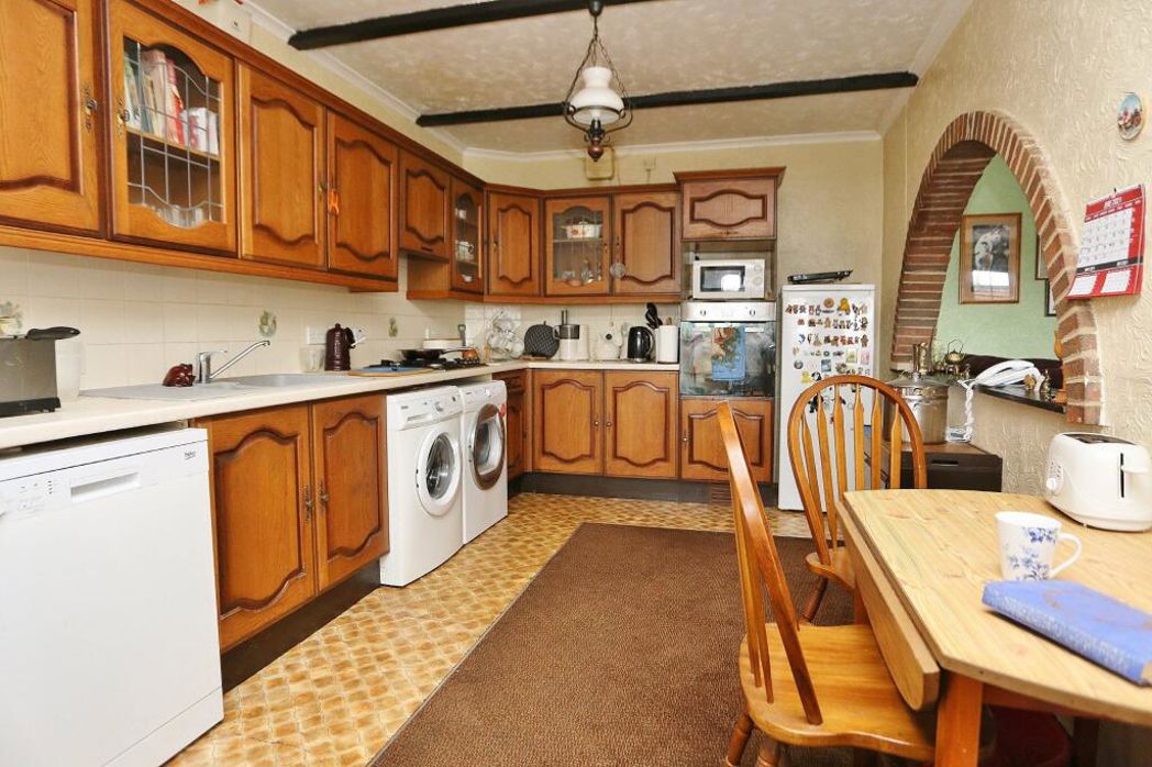 Property image 3 of 12