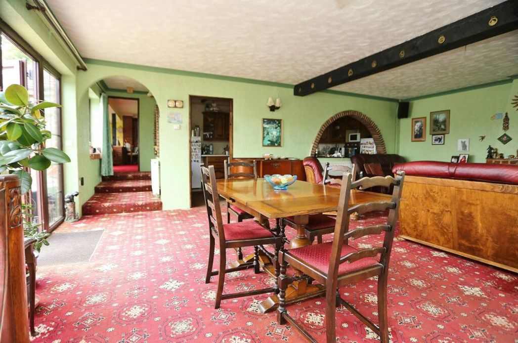 Property image 4 of 12