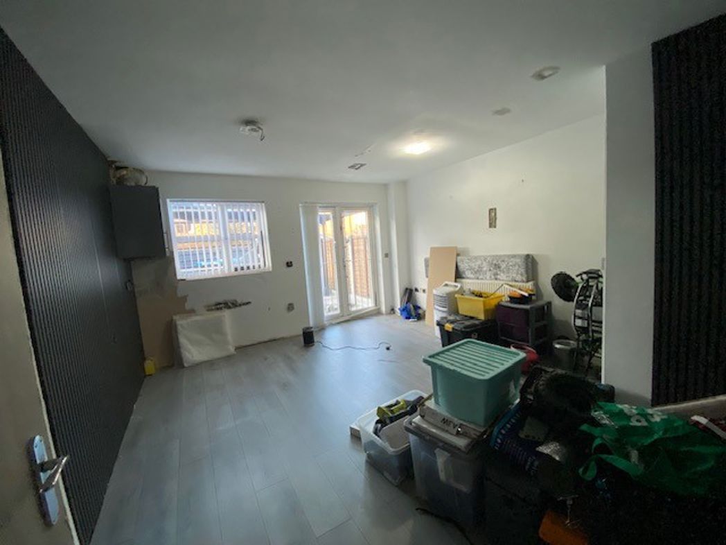 19C, Liverpool, Merseyside, L3 8BB