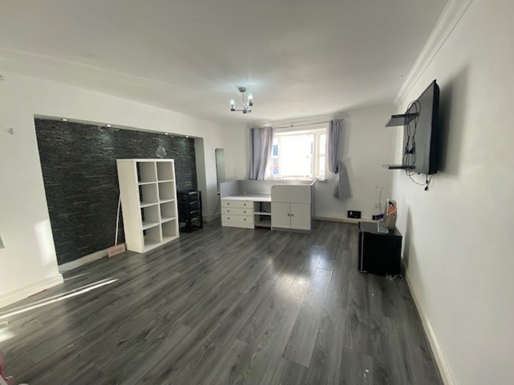 19C, Liverpool, Merseyside, L3 8BB