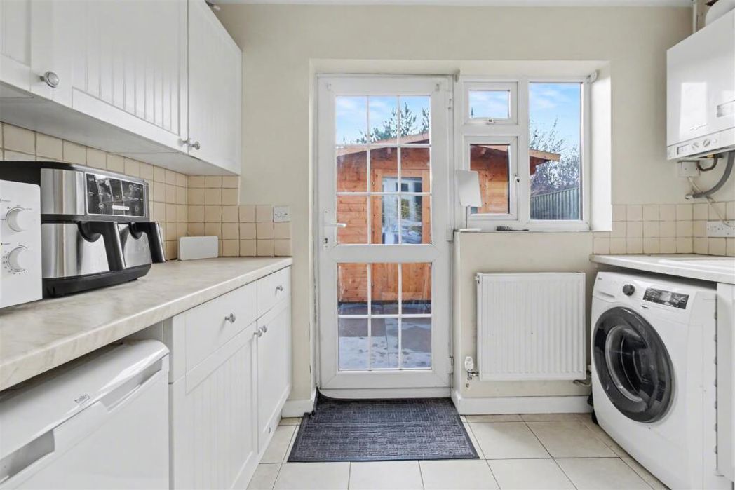 Property image 16 of 19