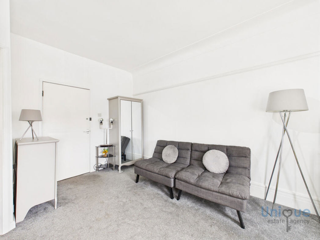 Property image 5 of 13