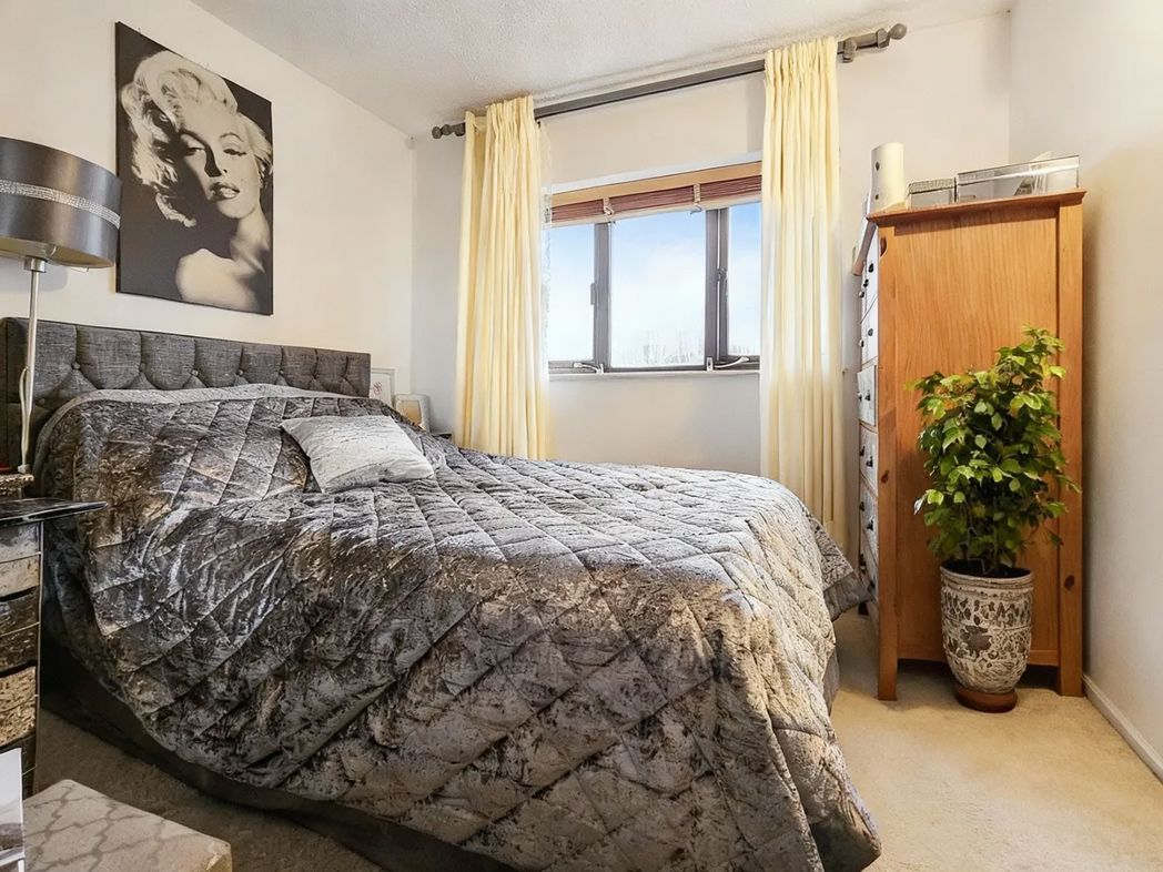 Property image 7 of 10