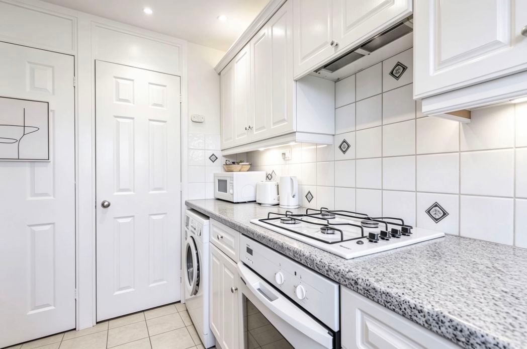 Property image 6 of 8