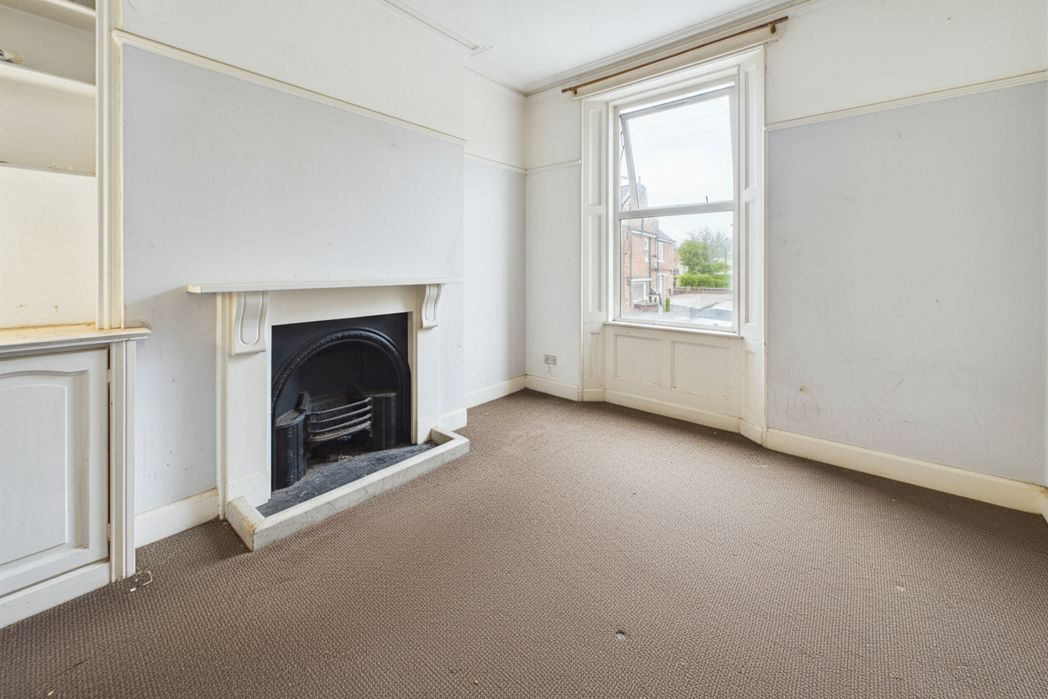 Property image 2 of 10