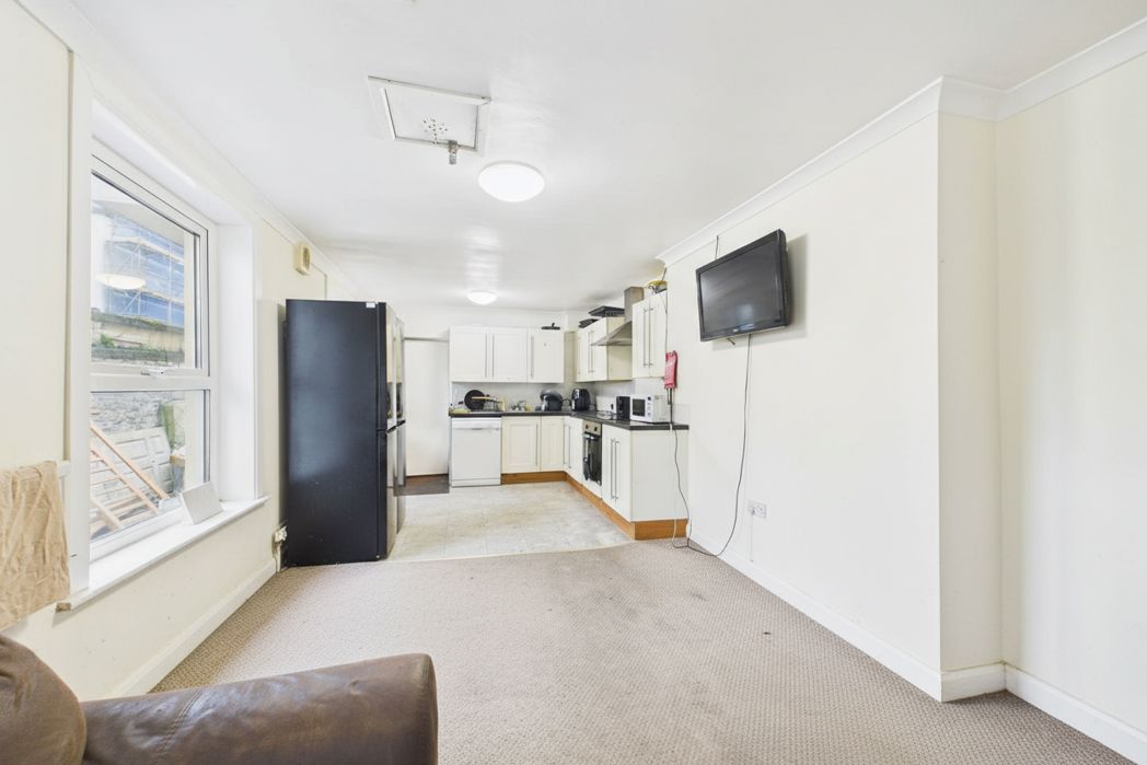 Property image 8 of 10