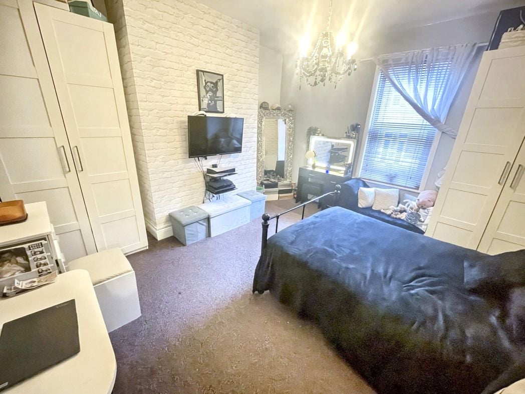 Property image 7 of 11