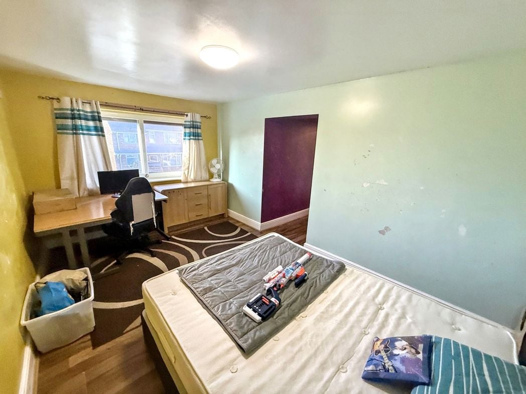 Property image 11 of 19