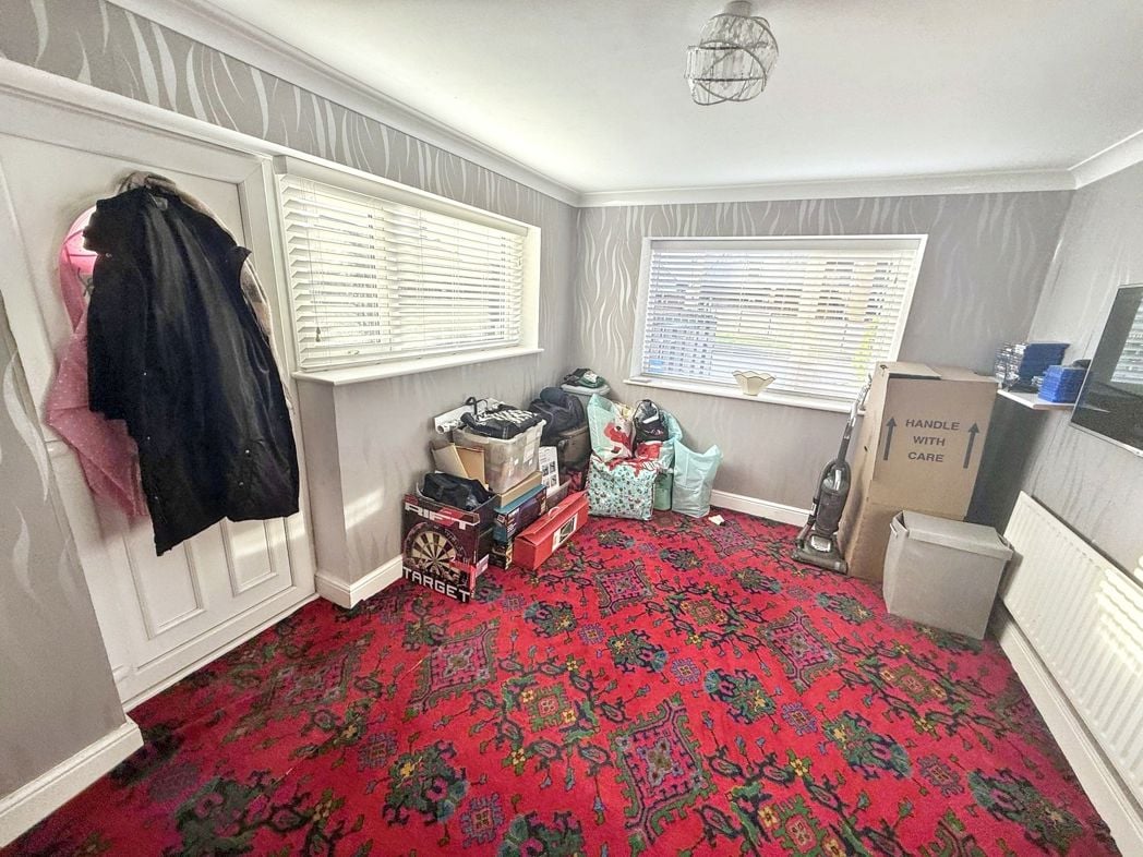 Property image 8 of 19