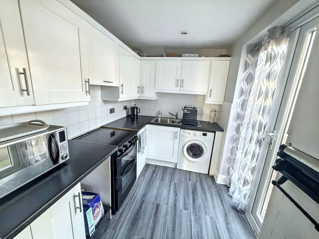 Property image 4 of 19