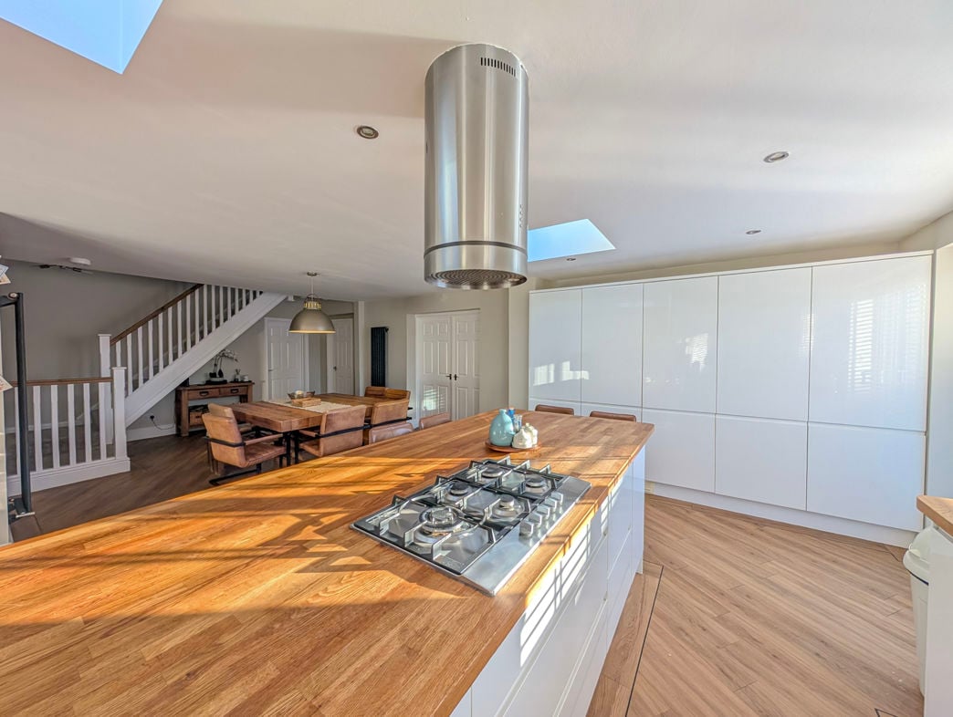 Property image 5 of 22