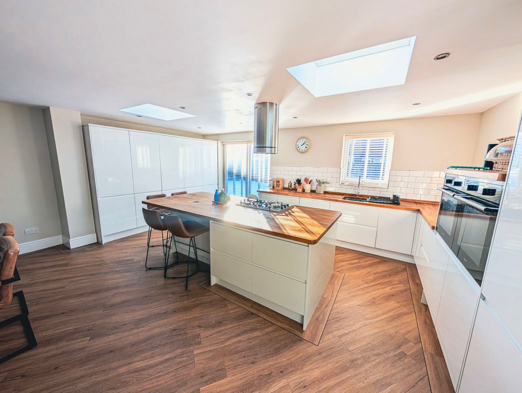 Property image 4 of 22