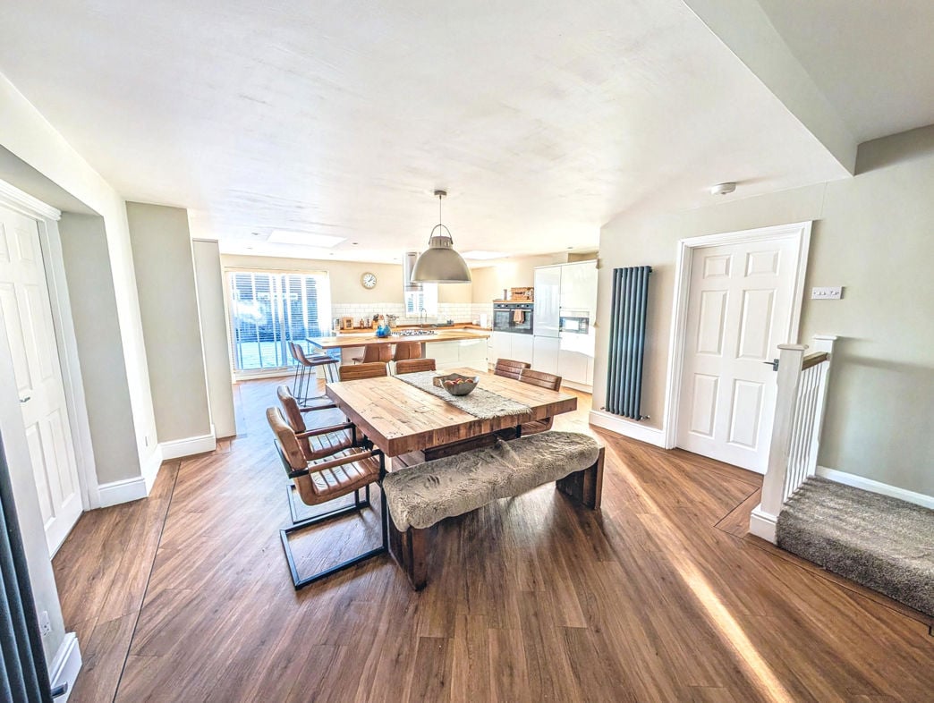 Property image 3 of 22