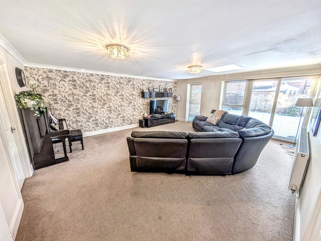 Property image 7 of 22