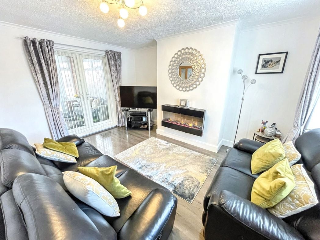 Property image 3 of 9