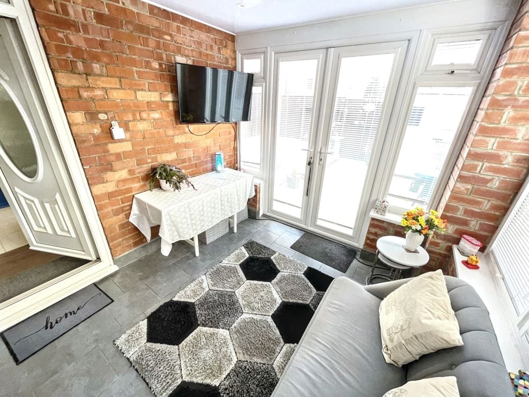 Property image 4 of 9