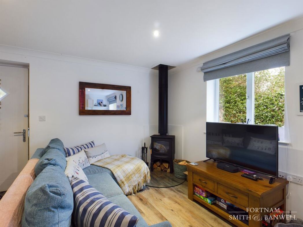 Property image 6 of 13