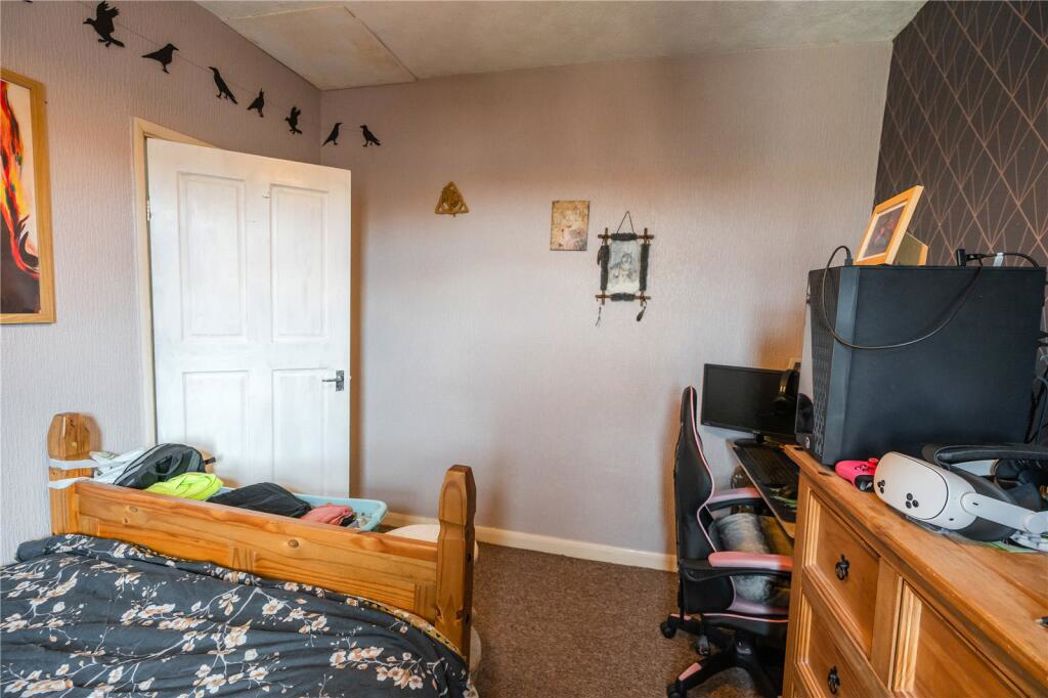 Property image 11 of 15