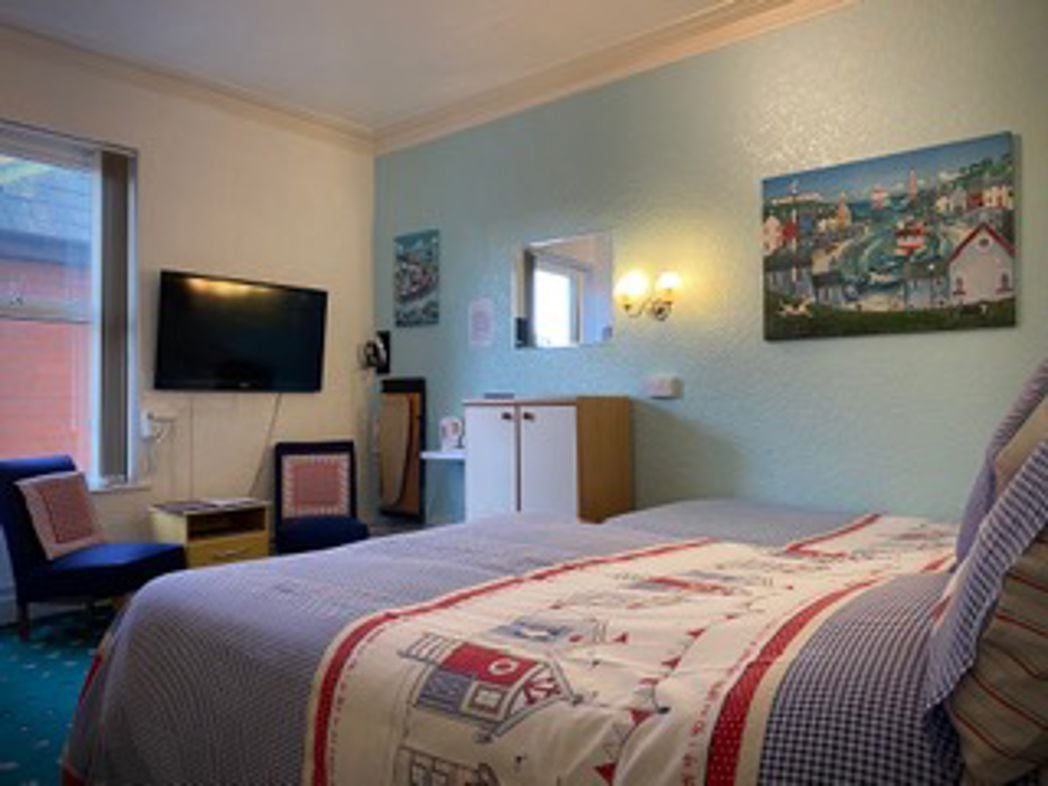 Property image 5 of 11