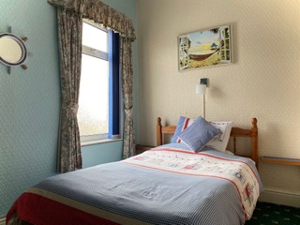 Property image 10 of 11