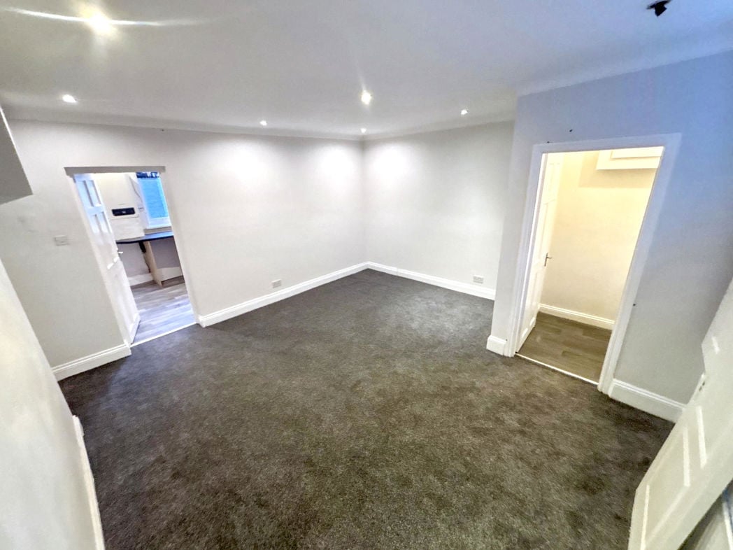 Property image 3 of 15