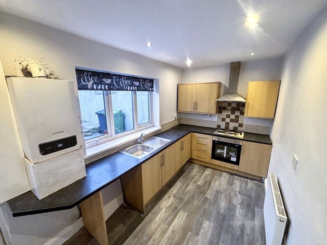 Property image 5 of 15