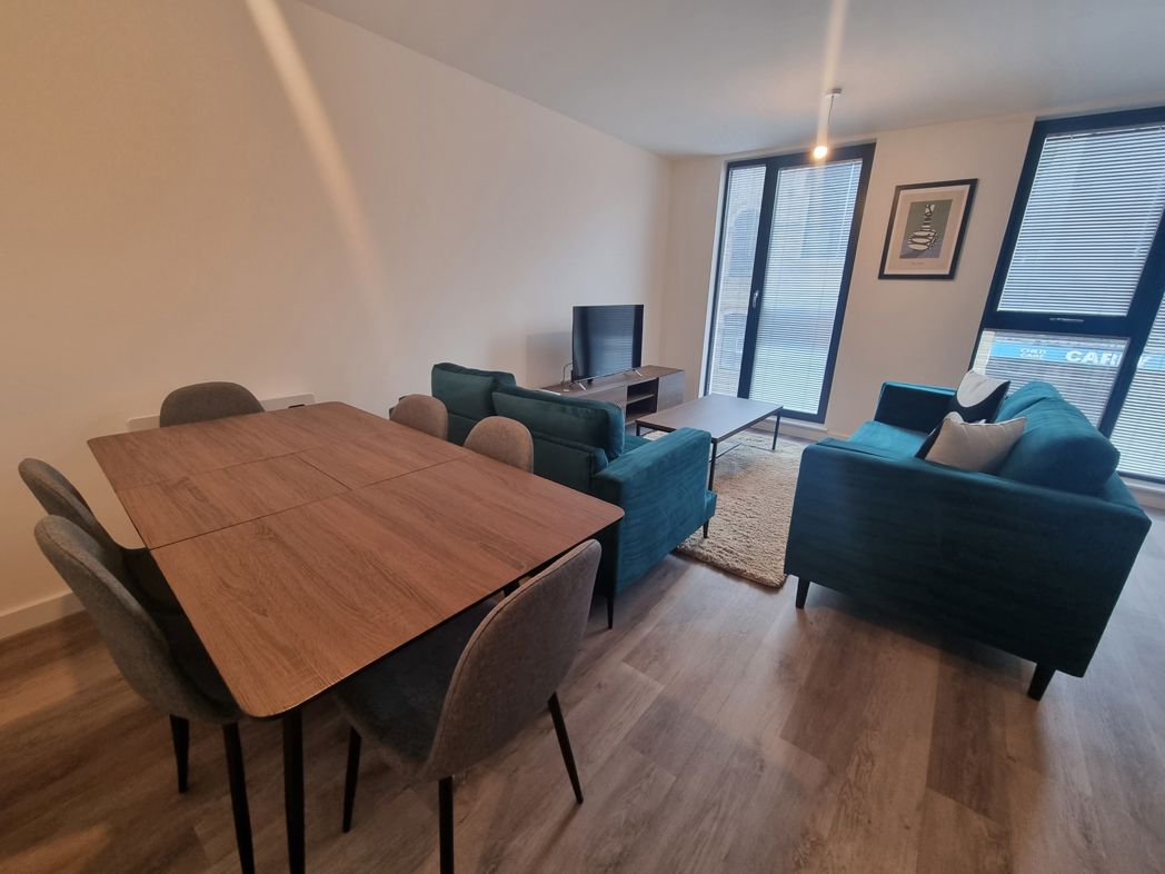 Property image 3 of 18